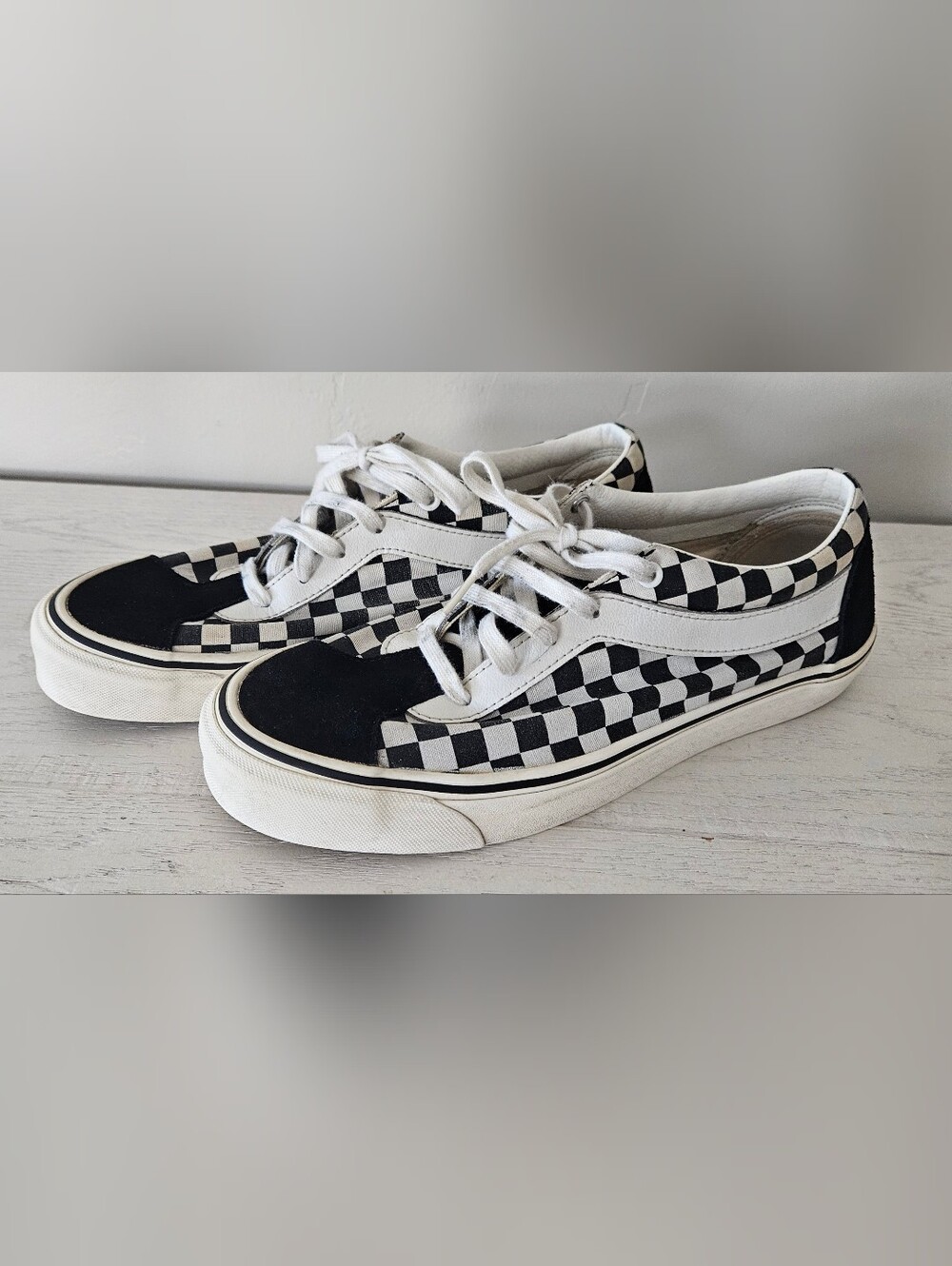 Vans Old Skool Sneakers Size Men 10.5 Women 12 Black & White